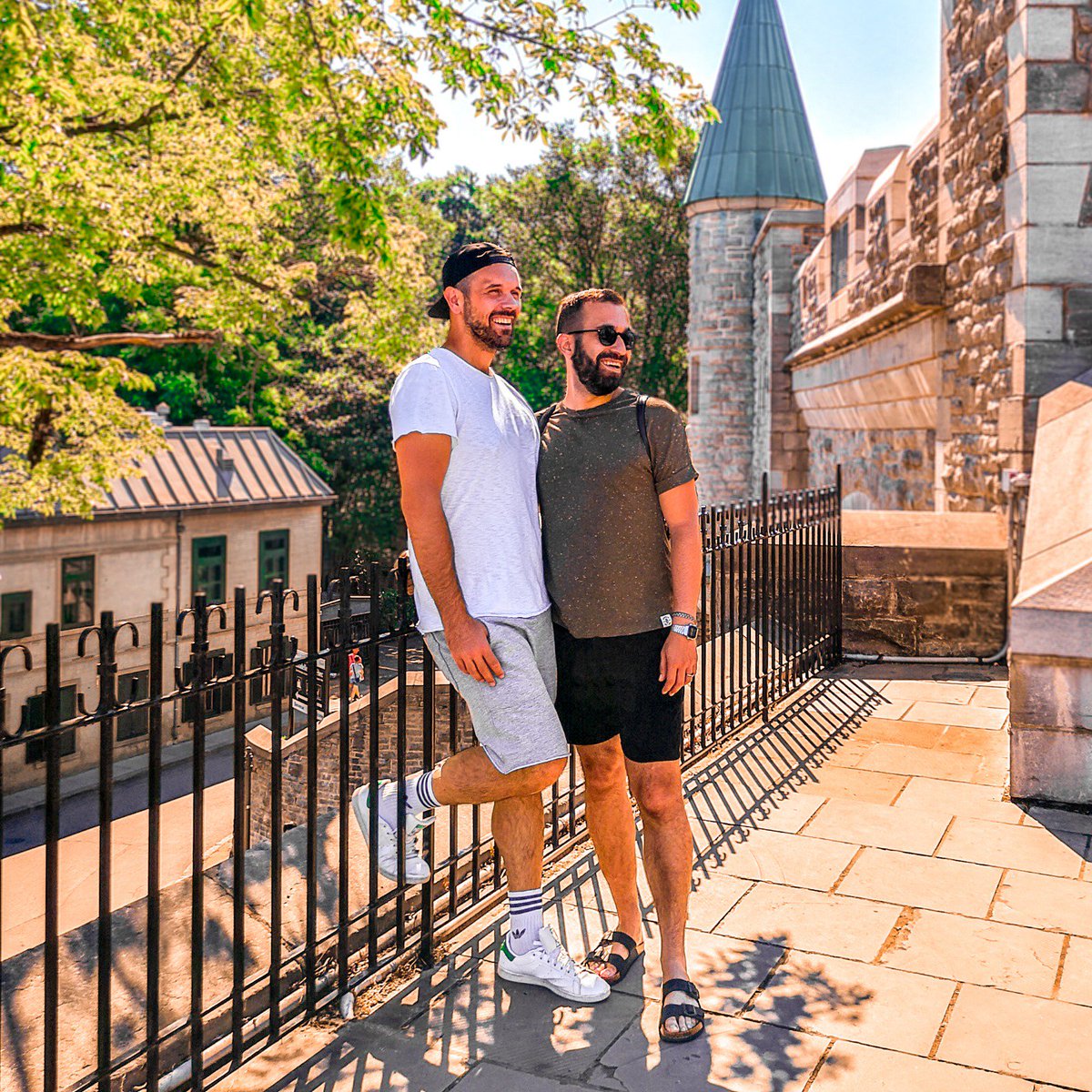 Ippoedixon's tweet photo. Ridete, ridete sempre e siate felici perché essere felici è la miglior arma contro l'invidia e ipocrisia.
#Pride #PrideMonth #GayPrideMonth #Pride2019 https://t.co/y51DykMcQM