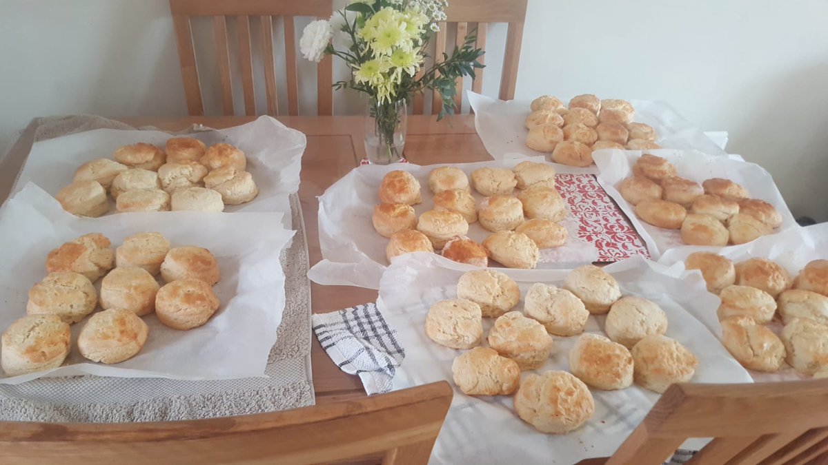 Look at the amazing #cakes and scones #Salisbury's Emma Middleton baked for the Woolley and Wallis #Rounders Tournament tomorrow 🏏-  you lucky things!! 👏#InForATreat

@ThringsLaw @TrethFamilyLaw @PKFFCFP @SmithWilliamson @ParkerBullen @wilsonslawcom