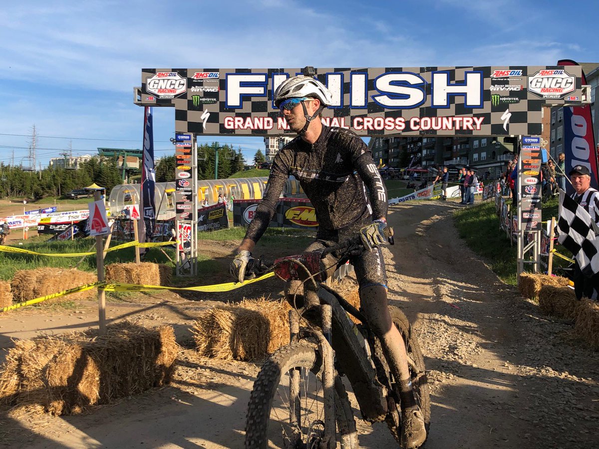 Great weekend Grand National Cross Country Series #emtb race at Snowshoe Mountain! Medic, Jim, used an E-Core to get to a girl who had endoed. Christian Husband came in 1st in the eMTB race! Great support from Adam Solar Rides ! #hornsup #bullsbikes #ebike #mountainmama #mtb