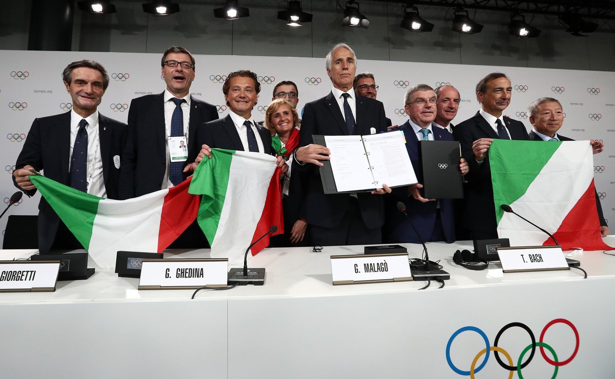 Ci sono momenti quasi impossibili da raccontare ma speciali da vivere, come lo straordinario successo di oggi.  #MilanoCortina2026 è realtà grazie a un fantastico gioco di squadra. Orgoglioso di un progetto che tramite lo #Sport fa eccellere l'Italia nel mondo. Missione compiuta!