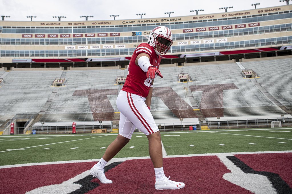 KadenJohnson9's tweet photo. I had a great official visit this past weekend in Wisconsin 🤟🏽❤️thank you to everyone on the Wisconsin staff for a great visit! https://t.co/QPduGolvPG