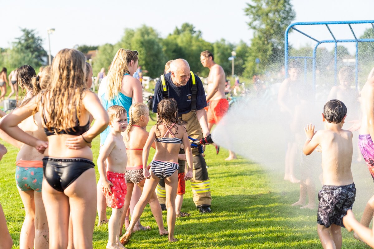 Brandweer_Mblik's tweet image. Mooie avond #brandweer #medemblik #waterpret #lol #leuk #vrnhn