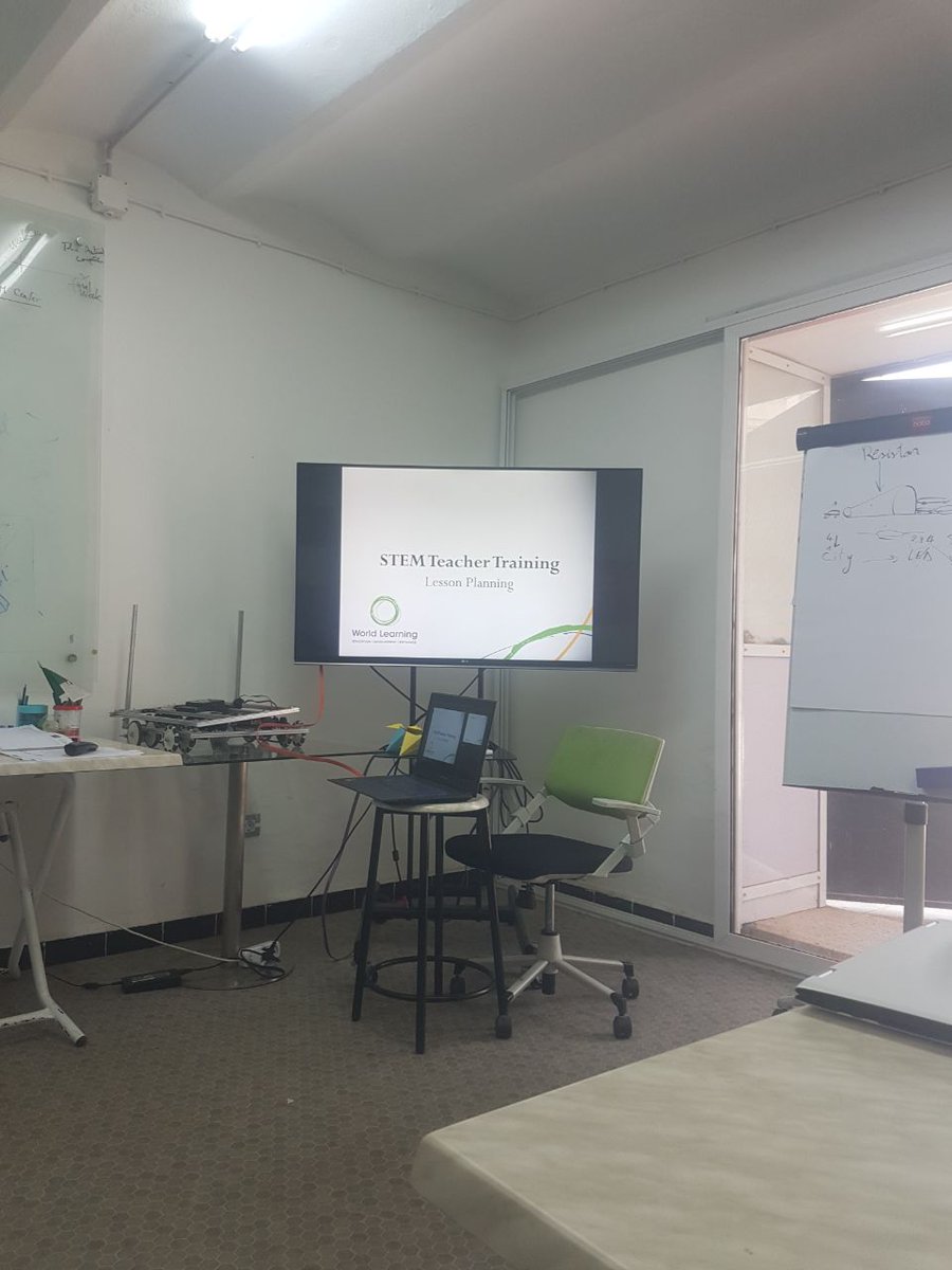 djenidiamel's tweet photo. This week i have been selected to attend a3days of STEM technical training teaching at the Algiers STEM center.
Thank you world learning algeria @WLAlgeria for the valuables sessions to develop new teaching skills.
#Techwomen18 #twimpact #Coding #assessememt #Lessonplan #WSBAT https://t.co/ioRAN4hPjv