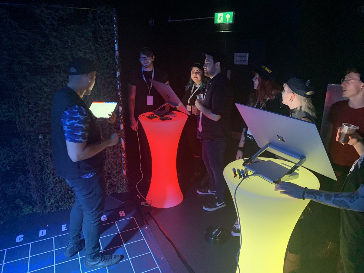 MSFTmeetups's tweet photo. This #MSFTMeetup is 🔥 https://t.co/CZ9SGkRMBu