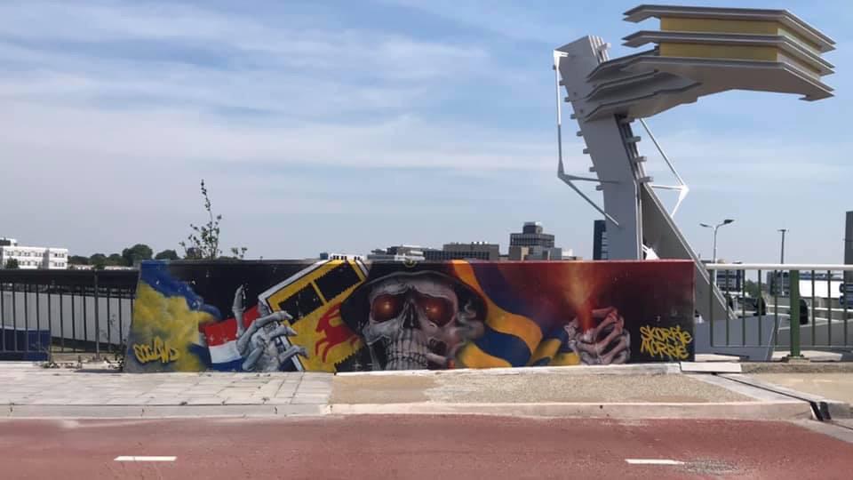 MeDoetErNietToe's tweet photo. Graffiti #Cambuur ziet er weer goed uit. Beetje gehavend maar dat maakt het misschien alleen nog maar mooier. https://t.co/c93c67Ly1V