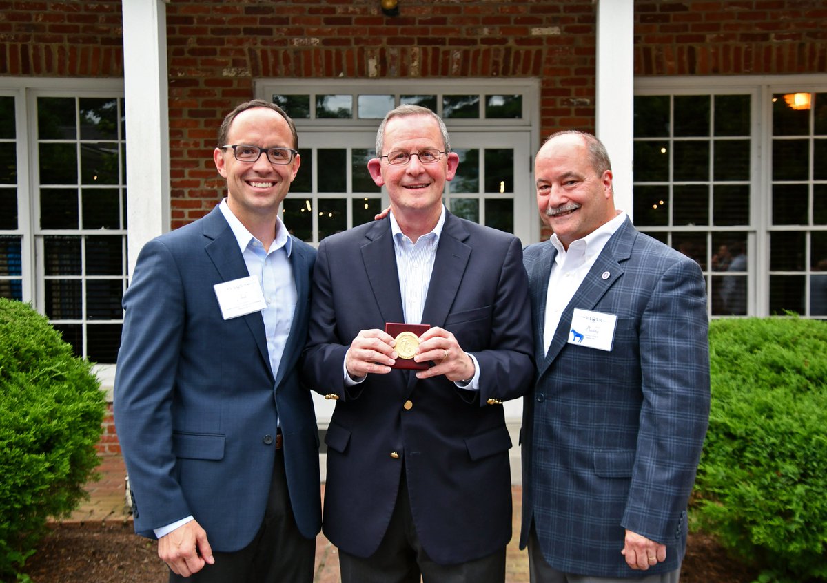 PhiGamHQ's tweet photo. Bill Martin has collected a few Interfraternal Awards for his achievements as Executive Director over the years.

NIC’s Gold Medal Award: 6/21/19
FEA’s Distinguished Service Award: 5/30/19
FCA’s Varner Fraternal Communications Award: 5/11/18

That's one impressive trophy case. https://t.co/b5ap4WgDD8
