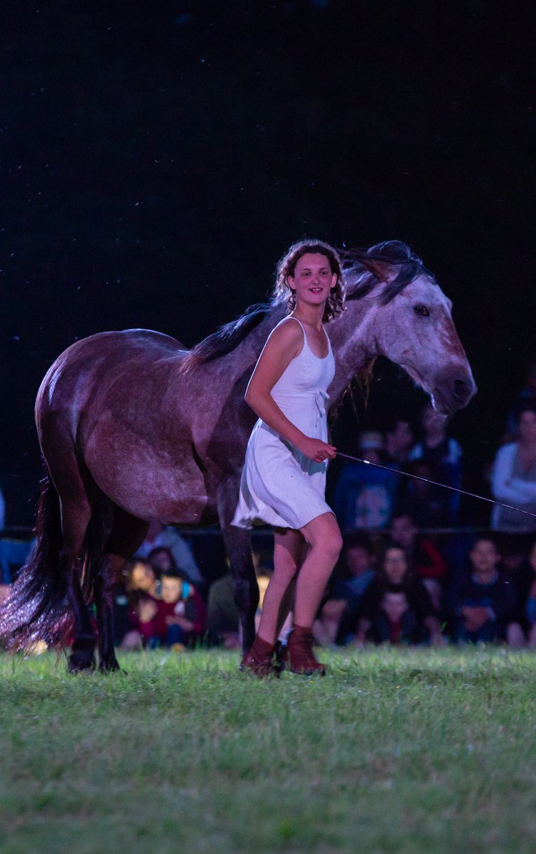 AggloSeineEure's tweet photo. Plus de 9000 spectateurs sont venus partager la magnifique journée du #festival Les Embarqués au parc @BaseLeryPoses ! 
#lesembarques #natureetfun #normandie #eure https://t.co/MoZHDIjx2G