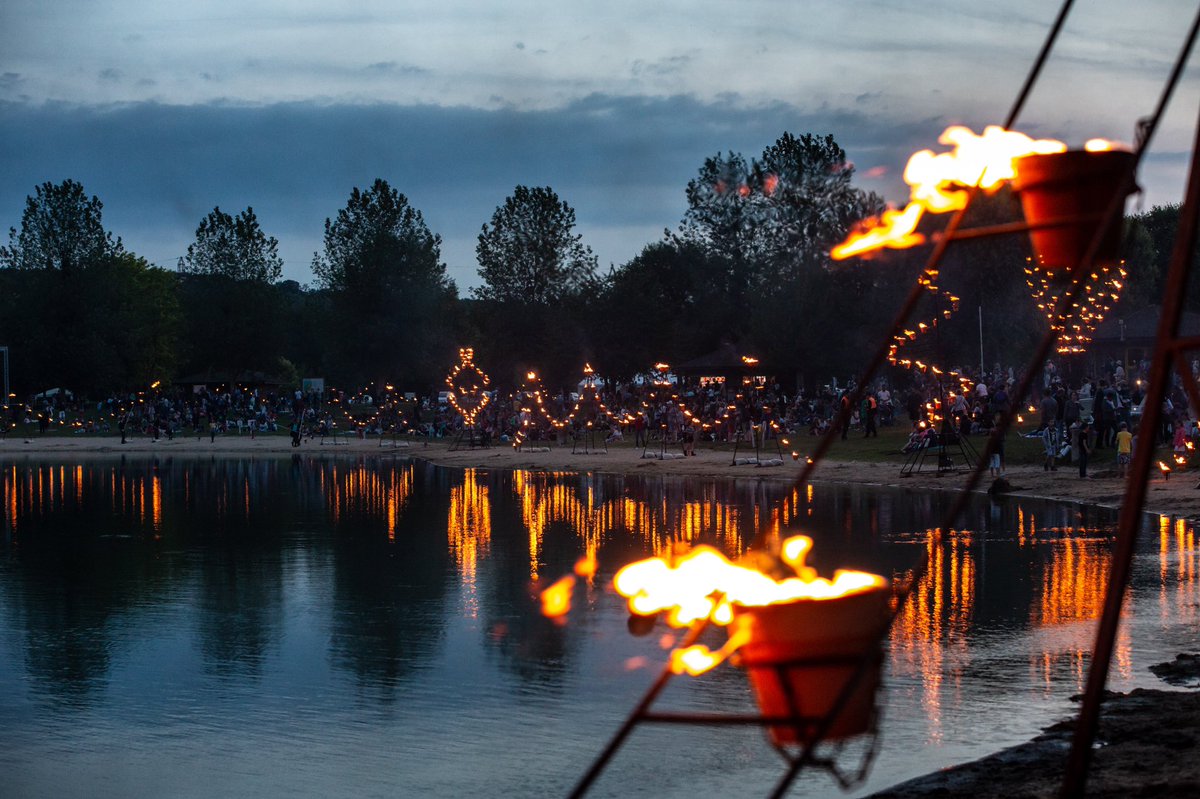 AggloSeineEure's tweet photo. Plus de 9000 spectateurs sont venus partager la magnifique journée du #festival Les Embarqués au parc @BaseLeryPoses ! 
#lesembarques #natureetfun #normandie #eure https://t.co/MoZHDIjx2G