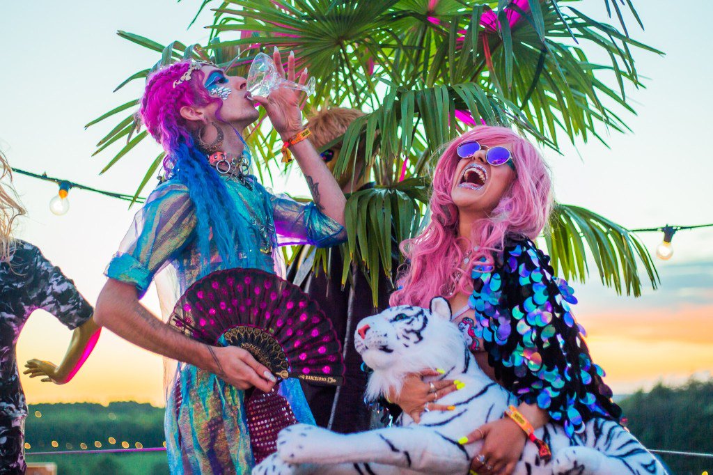 monicagray_'s tweet photo. The Ultimate Guide to Following Boomtown Fair’s Storyline https://t.co/gW9Y5qxx9A https://t.co/EVtXA610kS