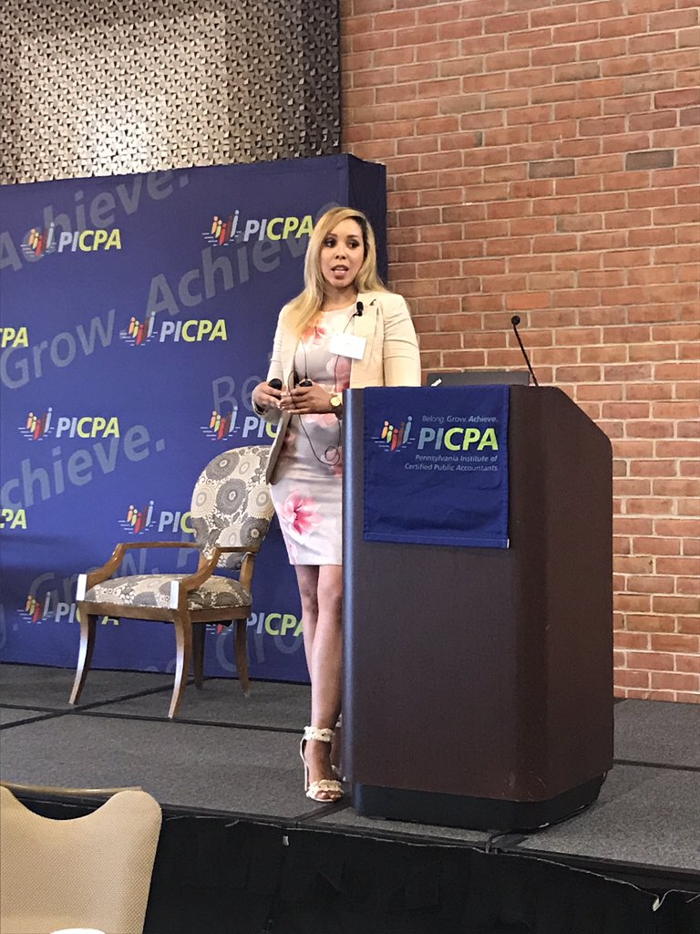 MoRenzi's tweet photo. We are wrapping up @PaCPAs Women’s Leadership Conference with @JenMontagueExec about diversity and identifying our diversity lense https://t.co/GCfGHgfYyJ