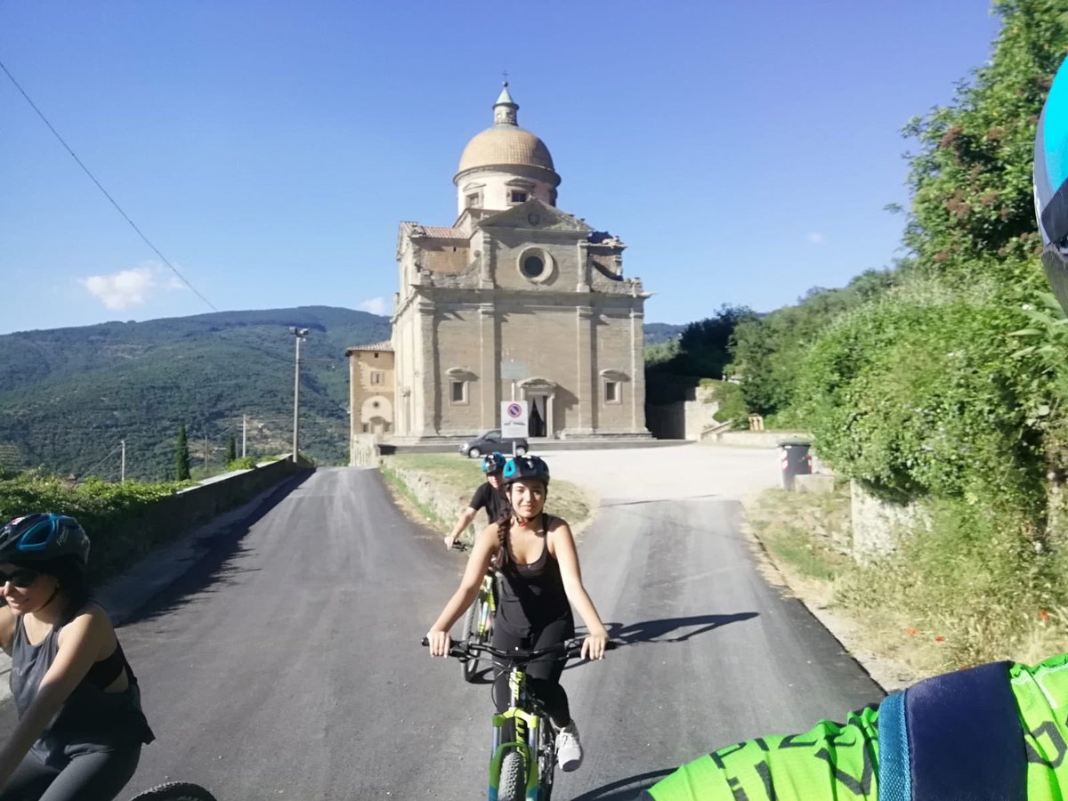 Bike tour Cortona !!! Amazing <a href="/Ilfalconiere/">Il Falconiere</a> @cortonatuscany <a href="/cortonaweb/">Cortonaweb</a> <a href="/VisitTuscany/">Visit Tuscany</a> #Cortona2019