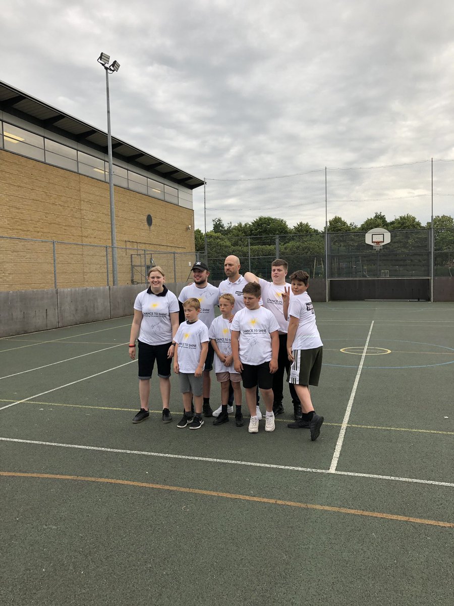 Great evening in Portsmouth with @MattPrior13 @Chance2Shine @ActiveCN @YorkshireTea @HampshireCB Lost a few balls over the fence! #NationalCricketWeek #street #cricket