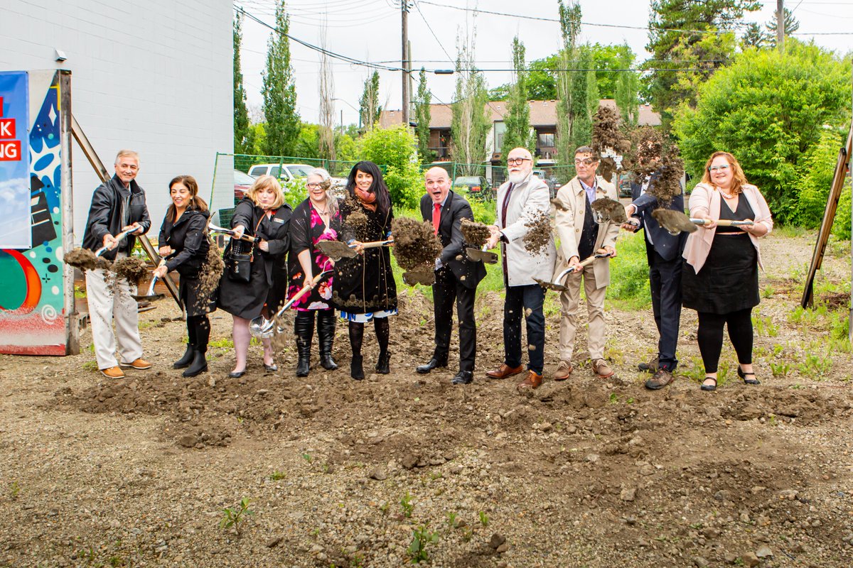 Theatre_Network's tweet photo. Shovels are in the ground! Let's build the #NewRoxy
We still need your support to put on the finishing touches - visit https://t.co/dCE9ayRkdU to DONATE today!
@shoffmanAB @R_Boissonnault @LeelaAheer @Scott_McKeen @group2arch @ChandosLTD @nextfestartsco https://t.co/T9M0nkcp6D