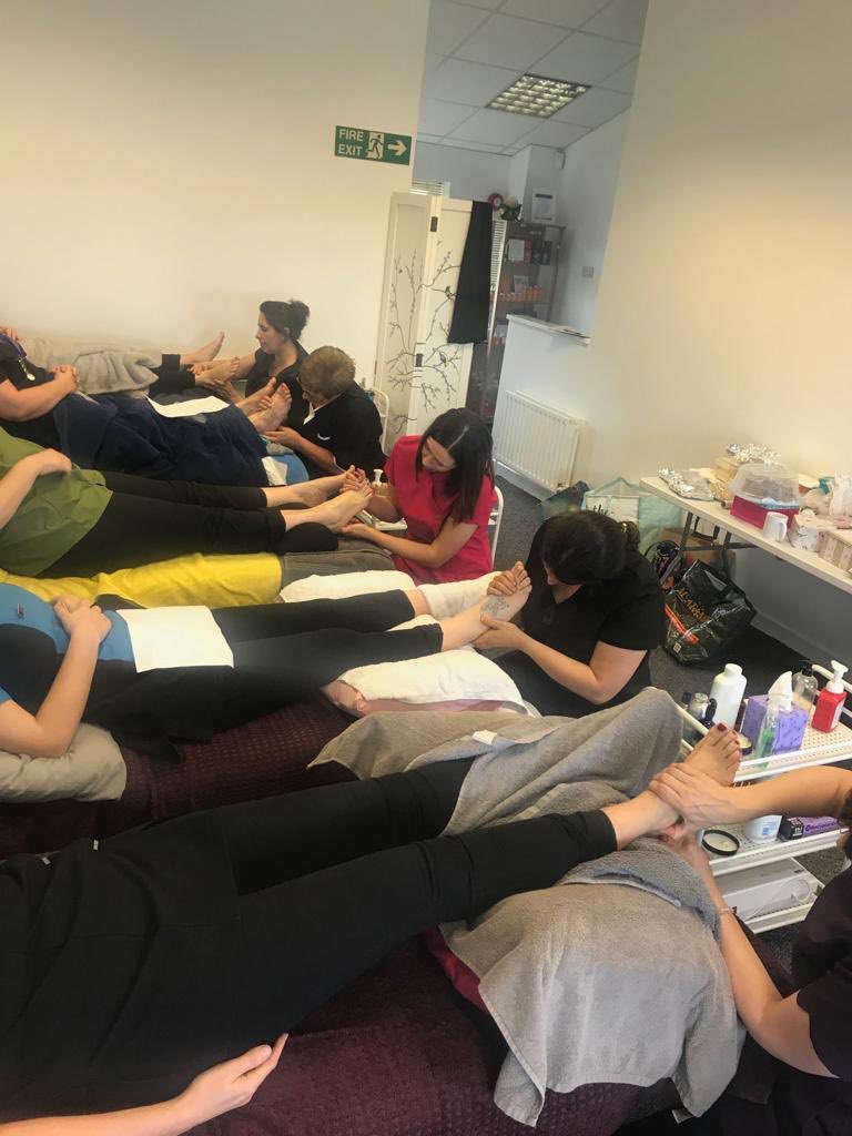 feetfirstacj's tweet photo. Saturday Reflexology class final assessment at the weekend 💕 I’m so lucky to work with such lovely people and train them into amazing therapists- also how lovely is this cake they made?! I’m a lucky girl! 😍🎂 #reflexology #coleraine #wellnesscentre https://t.co/XHzkxGEmei