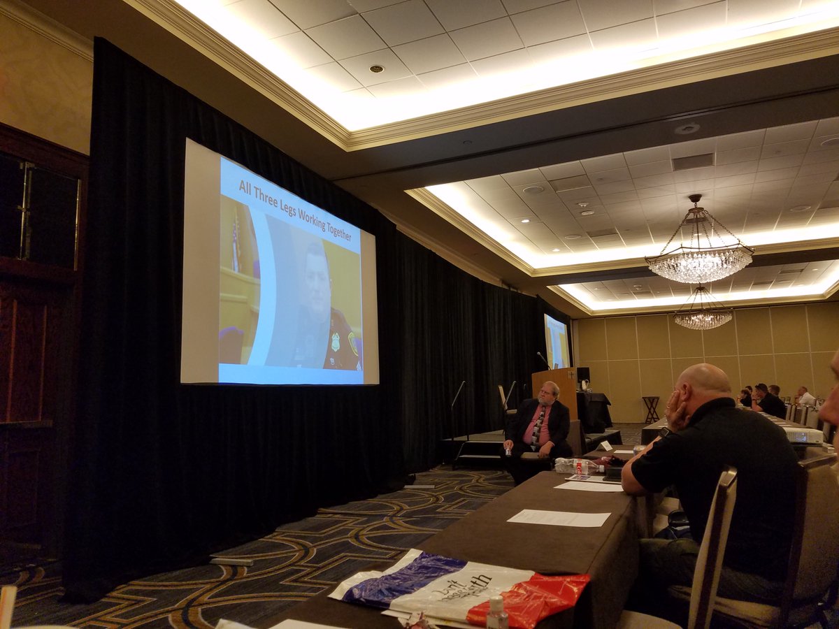 FridayAdapt's tweet image. Going over testimony by Forensic Scientists and Drug Recognition Experts at the Texas Law Enforcement Impaired Driving Summit in Austin. #TxLEIDS2019