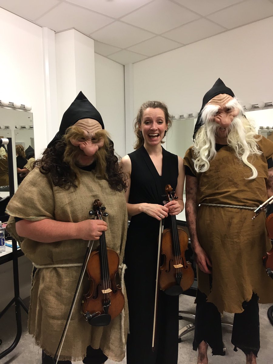 String section getting ready for night 2 of #EricLinklater Writer’s Block at Orkney Theatre @stmagnus @Assembly_Arts #overdressed #StMagFest #rockandtroll #trollollollollol @kennyritch