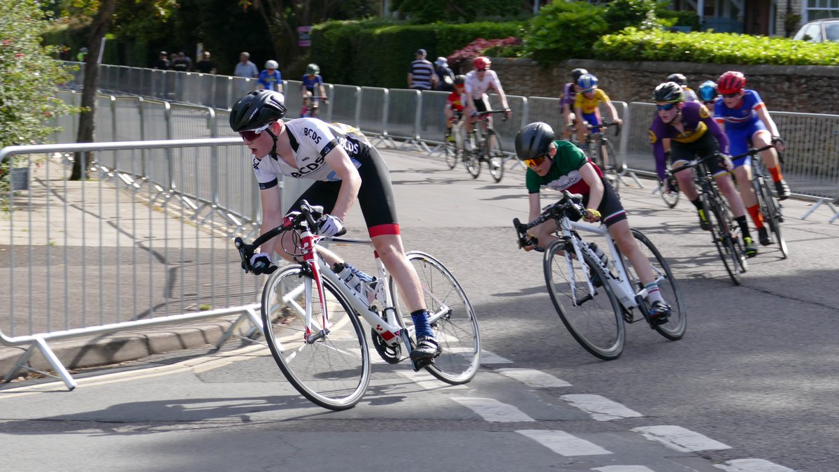 Mike_Mondie2's tweet image. Two good strong rides from @JudeMunday1 @_BCDS_ 
Moved up 30 places through the field in Saturday's @BritishCycling National Youth Series and was in the lead peloton for Sunday's #MineheadGP for a top 20 finish
#AllezBCDS
#MojoBack
@WbourneAcad_PE