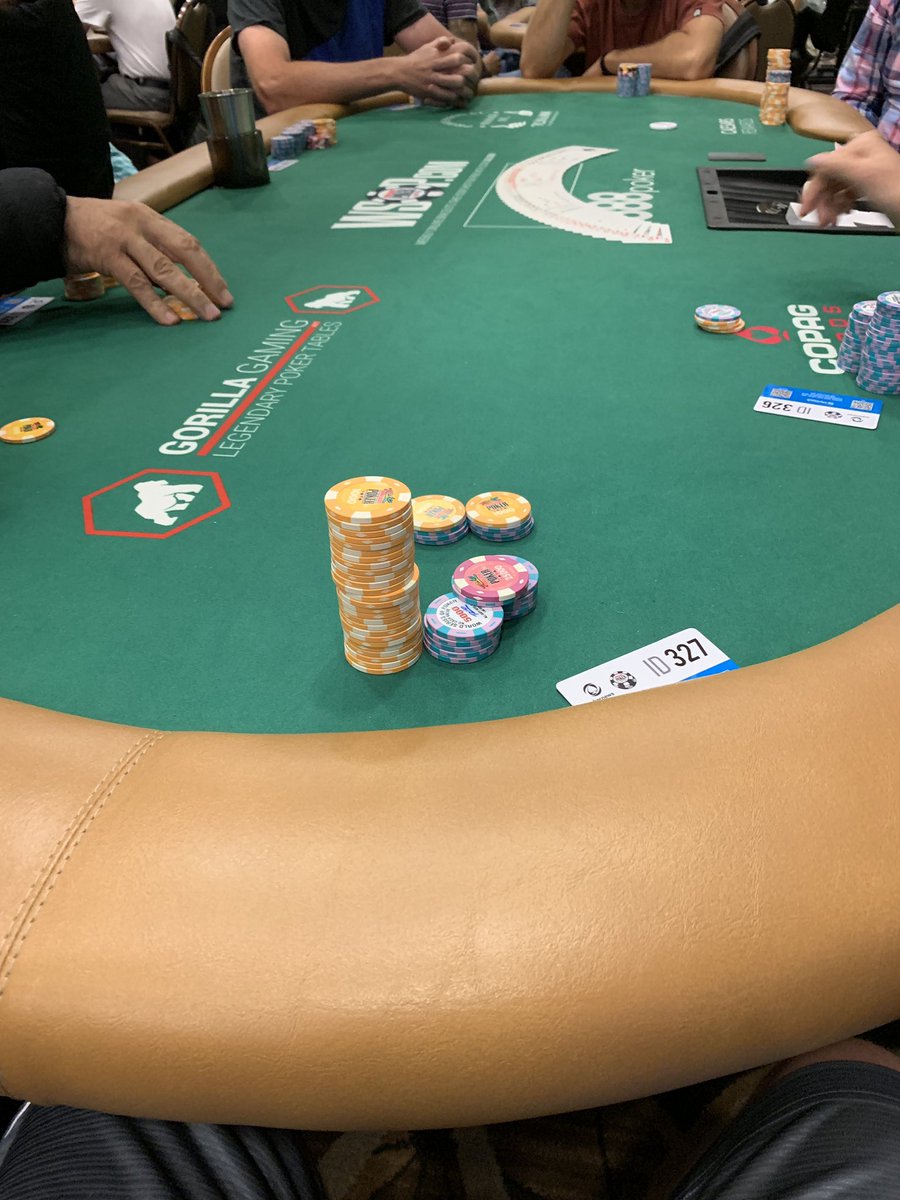 a_askey15's tweet image. Day 2 and we draw the BB... send the 🔥🔥🔥 fam!!! #wsop #spintime 🚀🚀🚀