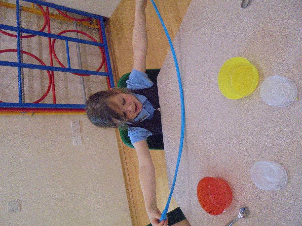 MaltbyLillyHall's tweet photo. Super Slime Workshop with @studio62 was slimetastic today with Woodlands 2! #smartscientists #excellentexperiments #joyfullearning https://t.co/uuQchJplaL