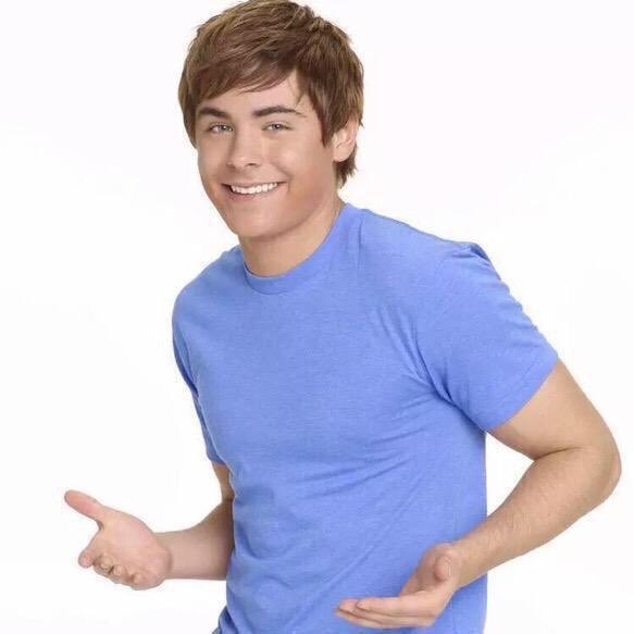 aaronpelk's tweet image. Why @LilNasX always taking pictures like this