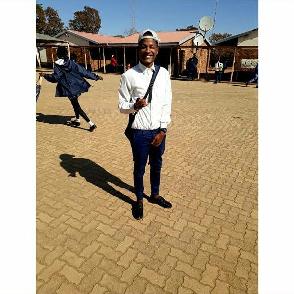 IBow44765668's tweet photo. -🎤🎵✌Upcoming Artist I Bow https://t.co/gE0zX9K2N5