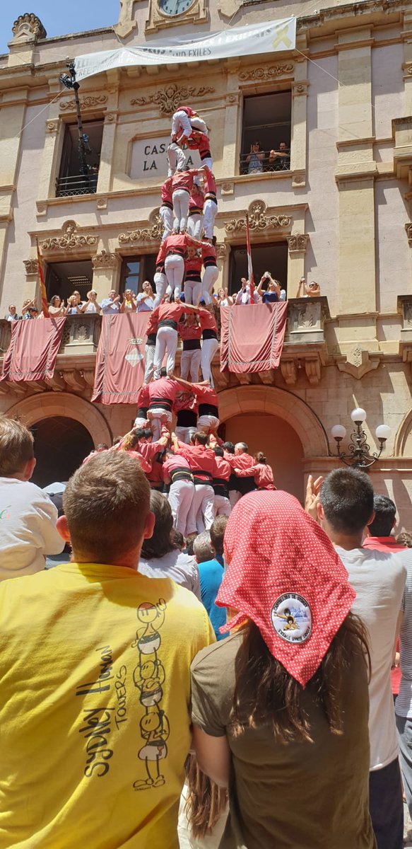 Yesterday #Castellers de #Sydney were in Valls watching the excellent performance of the #xiquetsdevalls (both #Vella and #Joves).

In this photo the 4o9f from <a href="/collavella_EN/">Colla Vella English</a>