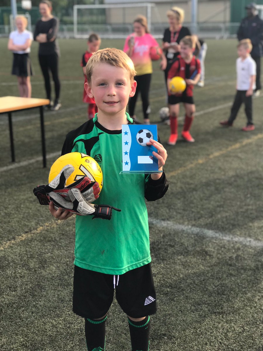 MyrtleParkSport's tweet photo. Congratulations to our Year 3&4 boys football team who won the Bradford &Keighley 5v5 Schools Festival at Marley tonight - thanks to the organisers for such wellbrun tournament @bradfordmdc @MyrtlePrimary @MyrtleParkSport @PaulEvo73 #firstwinever #soproud https://t.co/17oxPnHSjR