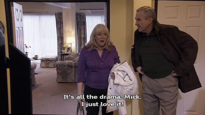 People: Why do you watch #LoveIsland ?
Me: