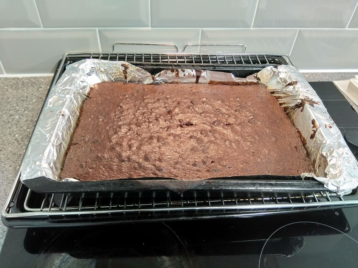 sahaTheLimes's tweet photo. Fab baking session tonight! The residents made chocolate chip brownies with a little bit of help from Mary Berry! They didn't last long... #TransformingLives https://t.co/8ymCdEa7Ma