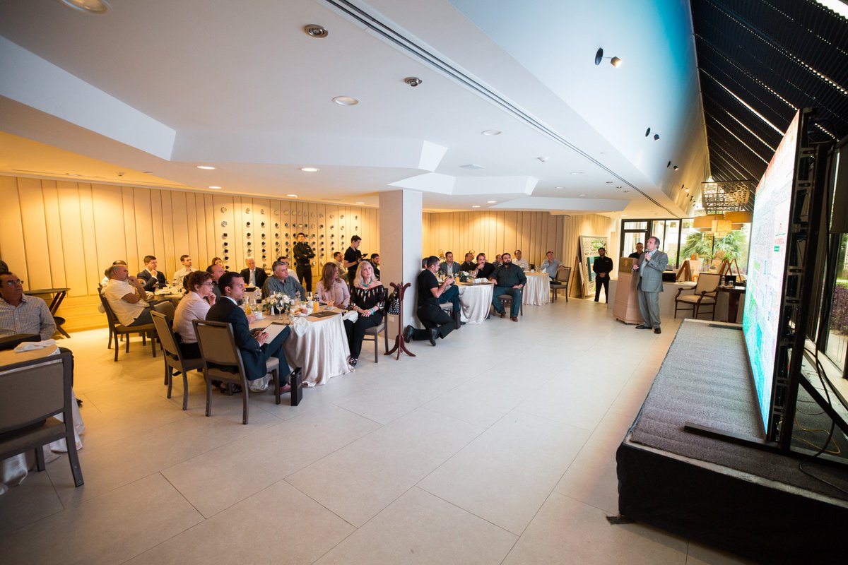 CienGrupo's tweet image. Desayuno #inmobiliario #MSMilenium
Con agrado compartimos momentos de nuestro 1er. desayuno inmobiliario.

#SPGG #proyectos #multicomerciales #inversion #versatil #innovaccion 
Gracias por su asistencia.