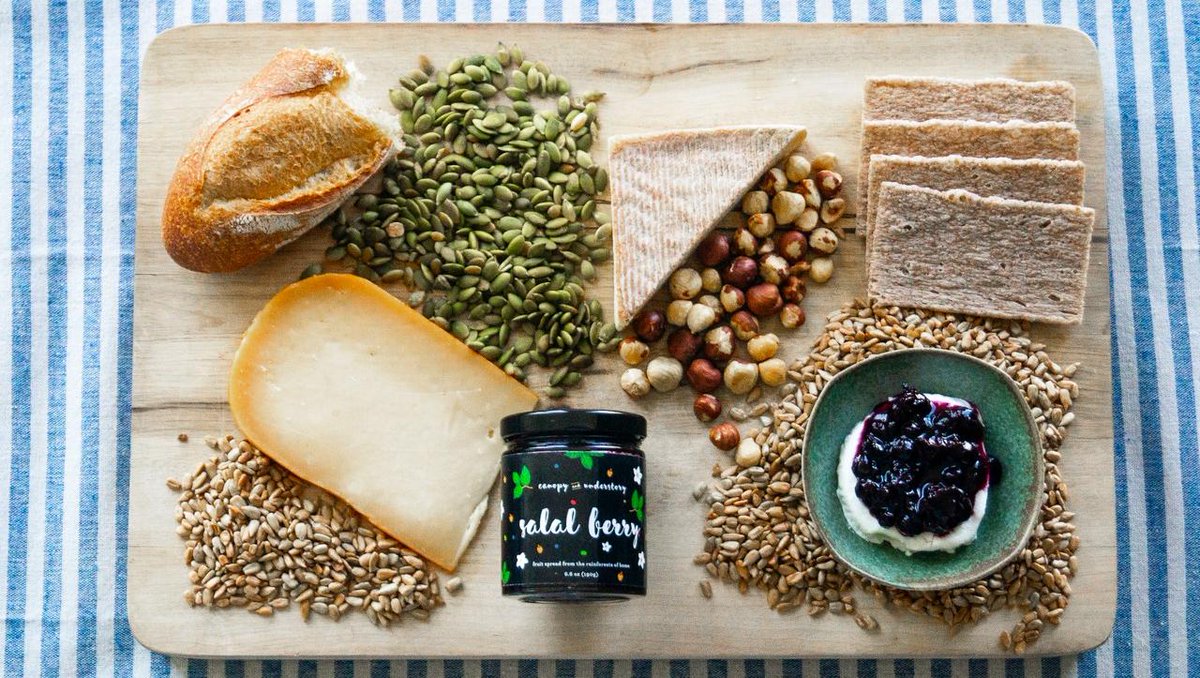 canopyandunder1's tweet photo. When it's too hot to cook dinner, just put together a summer cheese board and head outside to find a shady picnic spot. #CheeseboardsForDinner
Our favorites: @cypressgrovers @BriarRoseCheese @worldfoodspdx #canopyandunderstory #EFMinvest #CypressGrove https://t.co/yv8RK6pnFL
