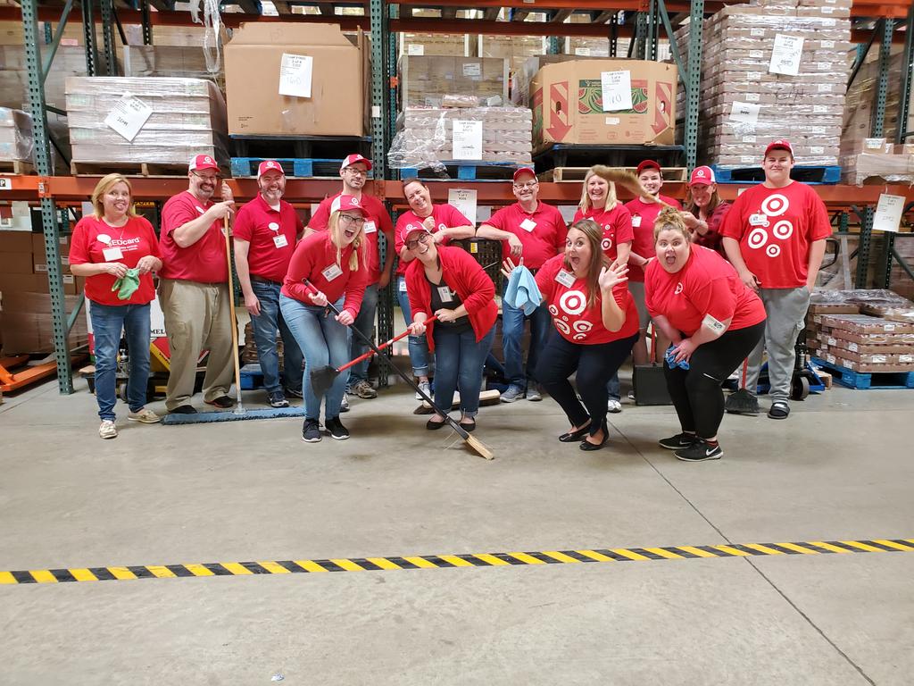 Team lead volunteer event at Hacap! Nothing better than giving back to our community with this team #T1771 #TargetGivesBack