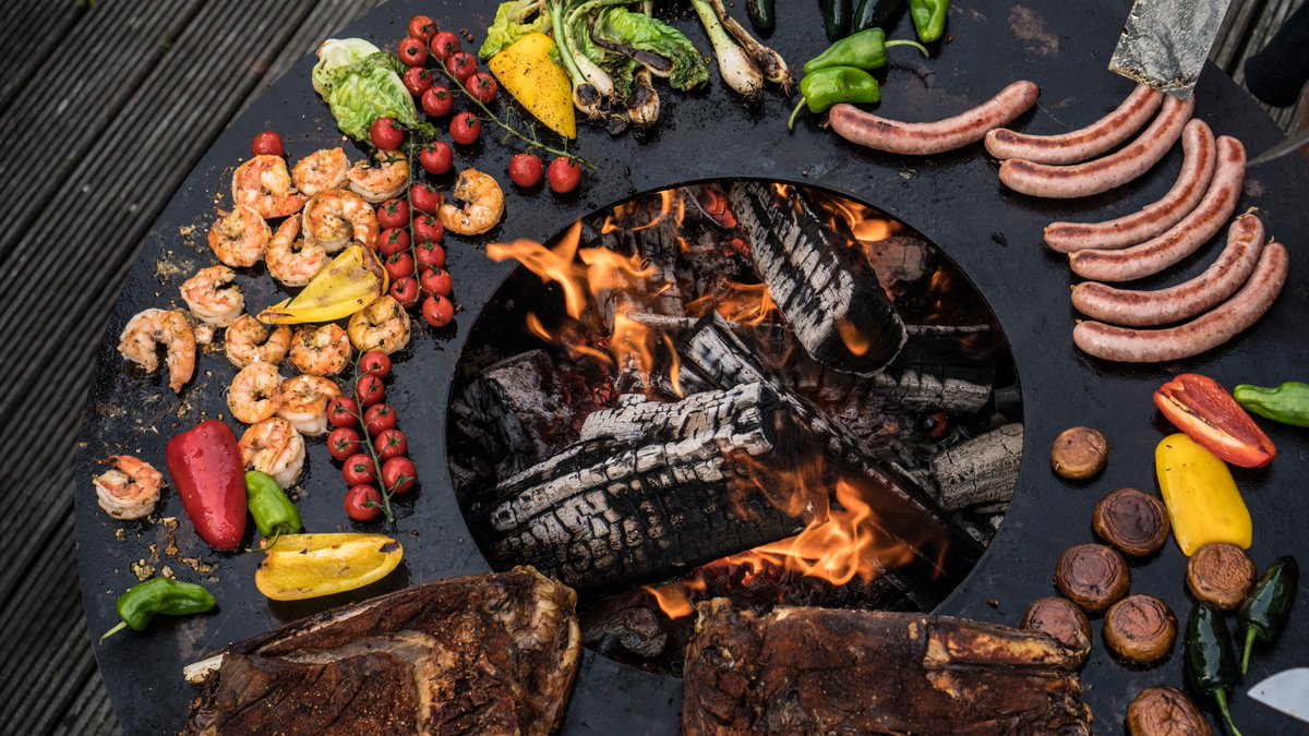 RemundiG's tweet photo. MACHE DEINEN #GRILLABEND ZU EINEM #KULINARISCHEN #ERLEBNIS!
Ob #Fleisch, #Fisch oder #Gemüse – altbewährte #Grillspezialitäten lassen sich mit ein paar #cleveren #Variationen und #Ideen neu interpretieren und sorgen für das #Highlight auf jedem #Grillabend. https://t.co/BVuVrjmtvh