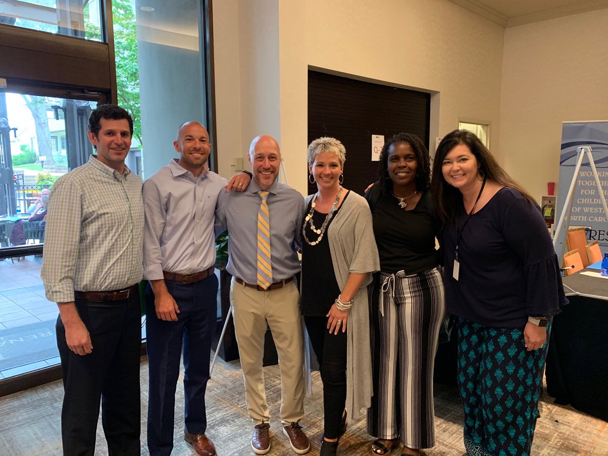 Melissa Finch tweet media