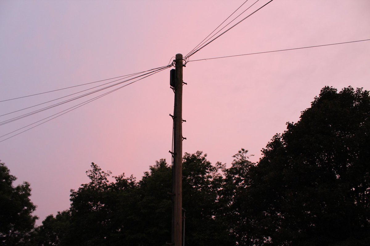 KirstieChapman0's tweet photo. Loving the nights sky. 
@BBCEarth #nightsky #nature #oldham #photography #sky #angelsdelight #blessed https://t.co/jjVF91Faxt