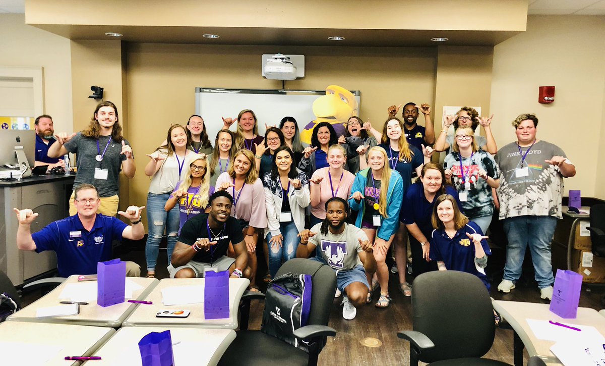 drjuliebaker's tweet photo. Continuing with our super-awesome SOAR Marathon🏆, we’re cruising into #7 now!! 🦅We’re excited to get to know all these new eagles! 💜💜 Wahoooooooo! #SOARFarr #WingsUp #ClassOf2023 @jeremywendt @LisaZ60873727 @drkillman @TTUCOESSC @TNTech_NSFP @TTUEXPW https://t.co/XKpoV9F2YQ