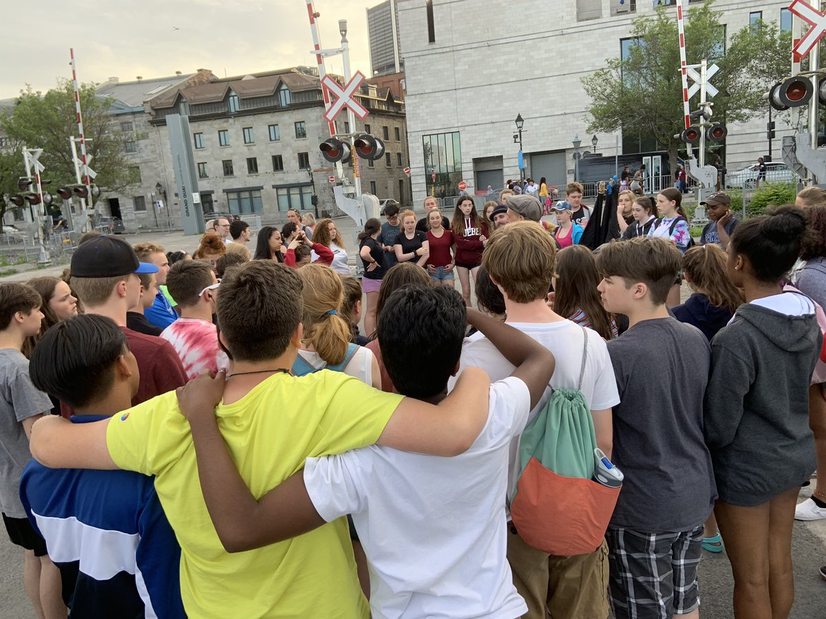 oxfordschoolhfx's tweet photo. Grade 9 Trippers went Ghost hunting in Vieux Montreal this evening! It was a beautiful evening for a walk on the water and admire the sights! #KnightsInQuebec #OxfordPride https://t.co/4c8pZmxzh1
