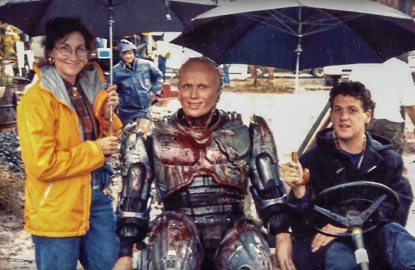 Happy Birthday to Peter Weller!     