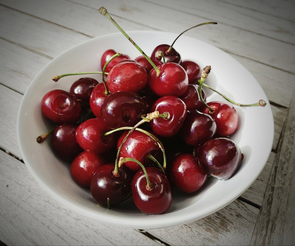 Fresh, juicy red cherries from North Carolina's Sunny Creek Farm are now available. 

This premium variety has a sweet flavor and thin skin, making it great for baking or eating raw.

As the saying goes, life's a bowl of cherries!

Shop --> bit.ly/2X5zITz