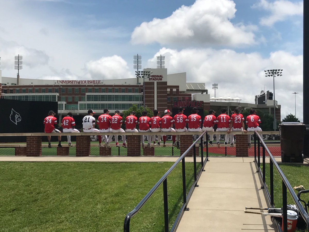 CoachBillJordan's tweet photo. Had a great time playing in the @PastimeBaseball Mid South TOC at the University of Louisville. Faced some great competition! One in a lifetime opportunity to play on that beautiful field. #teambonding #ESPTrained https://t.co/BxDuteZTL0