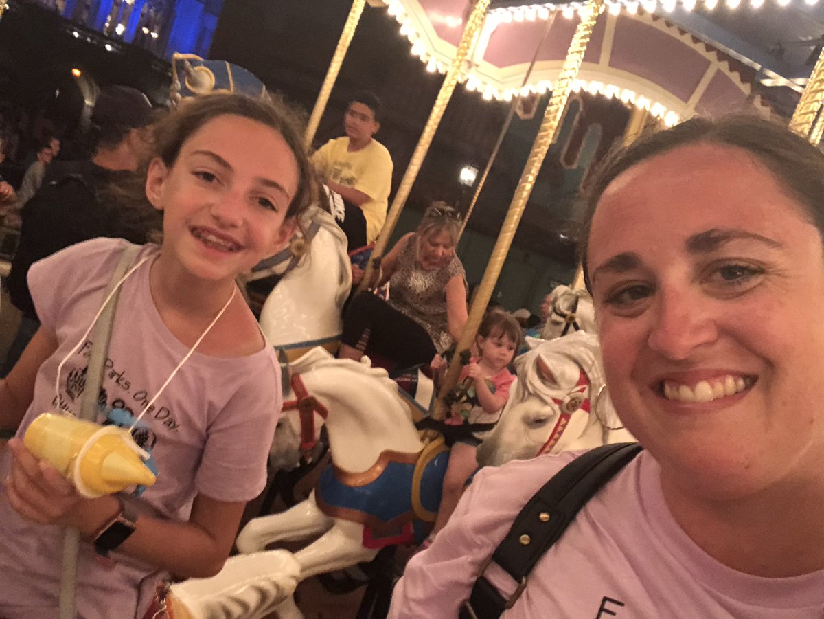 staceyminnievan's tweet photo. Ride 30: Prince Charming’s Regal Carousel done at 10:15 PM! #parkeologychallenge #wdw46
@Parkeology #minnievanvacations https://t.co/DAnVhd4NpP