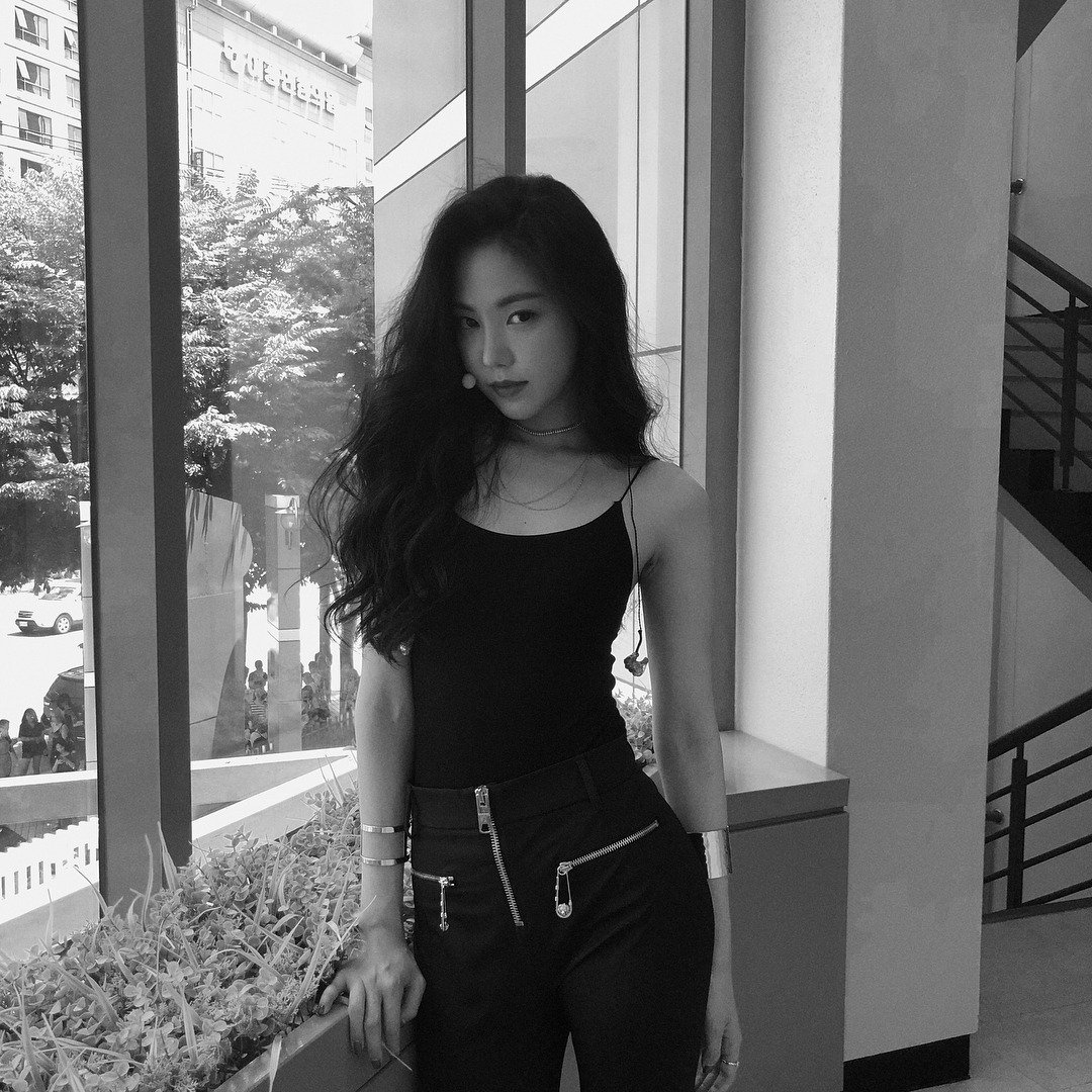 naexbae's tweet photo. ― 🖤 https://t.co/34ZkT4XYpE