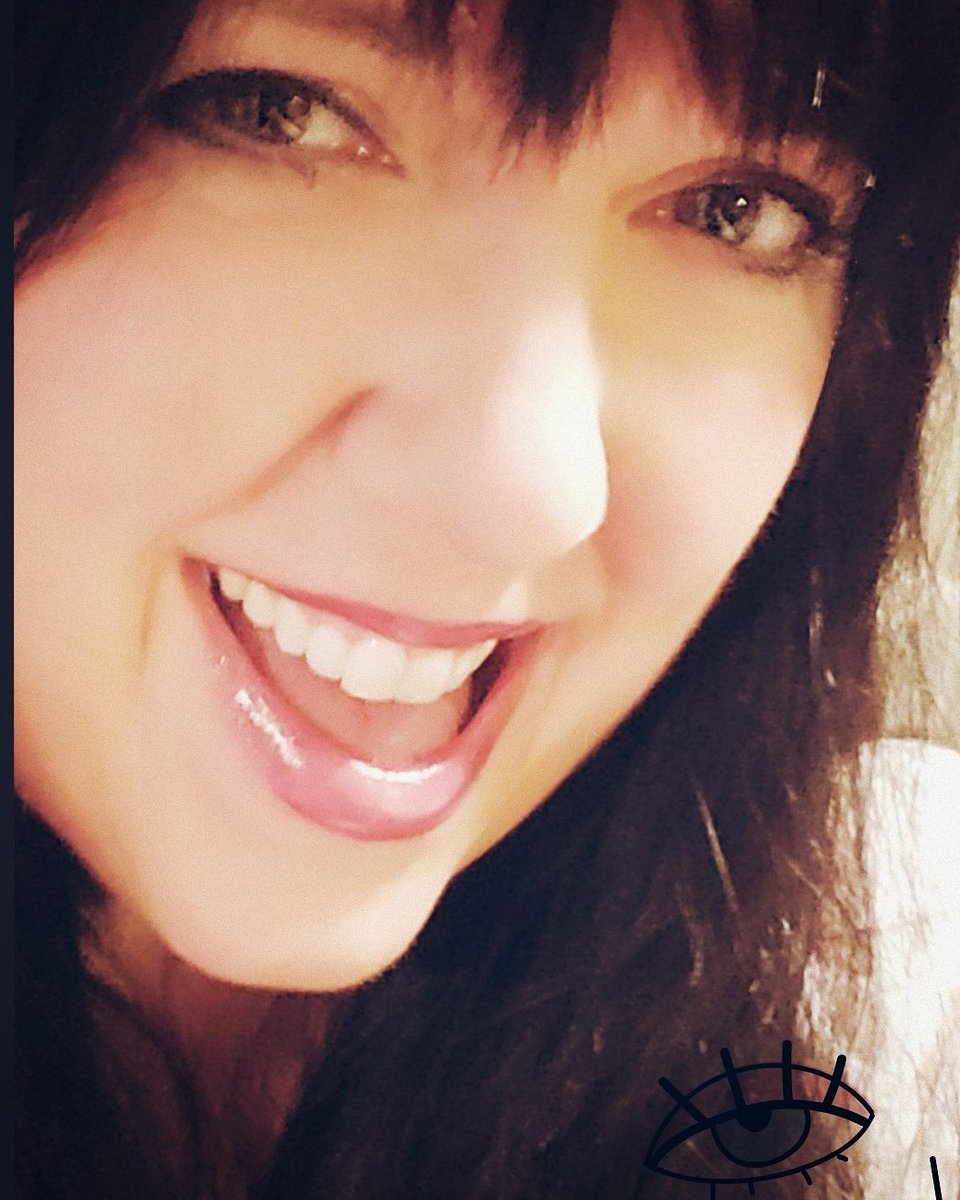 holistic_my's tweet photo. I know you have heard me say #CBD can help with everything from A to Z. I stand corrected. CBD Can help with many things, for the exception of-
Terminal Asshole-itis and or Chronic Trollness. The rest  of you should be golden! Keep taking your CBD, shine on, Starshines #crushgame https://t.co/DqsQbrPrCB