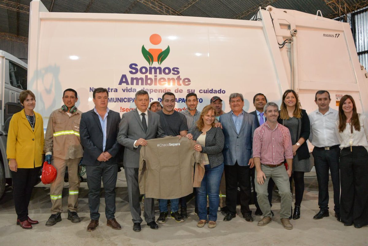 <a href="/fiduciarianorte/">Fiduciaria del Norte</a> <a href="/JuanMosquedaok/">Juan Mosqueda</a> Inauguramos la Planta de separación de Residuos Sólidos Urbanos a través de #ChacoSepara. Lo que se comercializa a partir de la gestión de residuos es una fuente de ingresos para el municipio, cooperando con el desarrollo económico local. ♻️
#AniversariosChaco #Lapachito