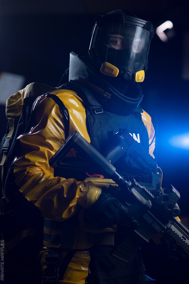 HoboWithSh0tgun's tweet image. - Eye in the sky is ready to go. Come out, come out, wherever you are! 

 @Ubisoft @UbisoftRussia @UbisoftCanada @Rainbow6Game @Rainbow6_UK @Rainbow6Ru @UbisoftSupport

#RainbowSixSiege #r6siege #R6S #Ubisoft #R6Community #cosplay #RainbowSixCosplay #Lion