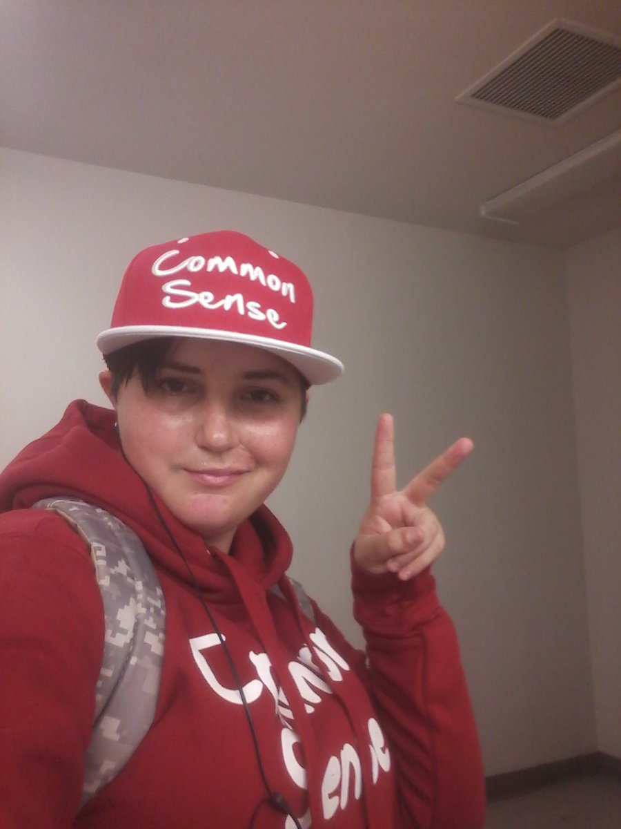 TheScoli1010's tweet photo. @SomethingelseYT 

Finally got the merch i ordered. Shirt, hoodie, hat, socks, and pin :)

#merchswag

Now I can display the one thing I lack to everyone....common sense lol https://t.co/V7lMlIhDyS