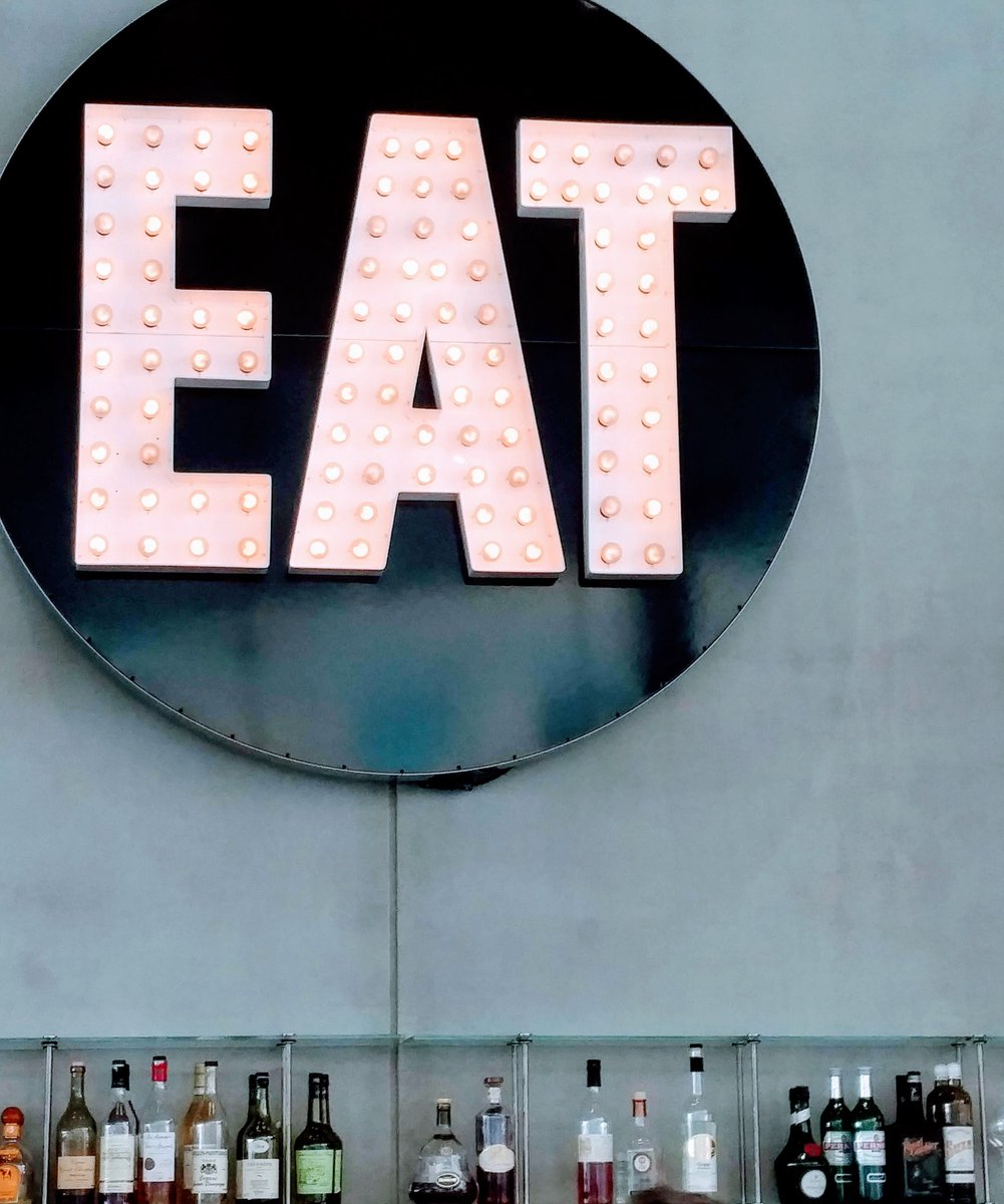 Angel_Antin's tweet photo. EAT. Untitled at the Whitney Museum of American Art. Light fare and drinks. And a cool space on Gansevoort Street.
#happyhour #newyork https://t.co/83VtIQMSsg
