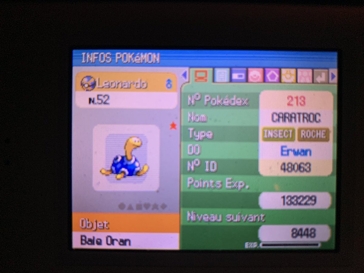 Erwanpisu's tweet photo. Après presque un an sans shiny c’est Caratroc qui tombe sur la route 224 de Platine avec insertion émeraude après 1742 rencontres !💙 ( merci à @Kurow18 pour l’idée qu’il a proposé sur @MemesShiny ) https://t.co/IA3sX30wsg
