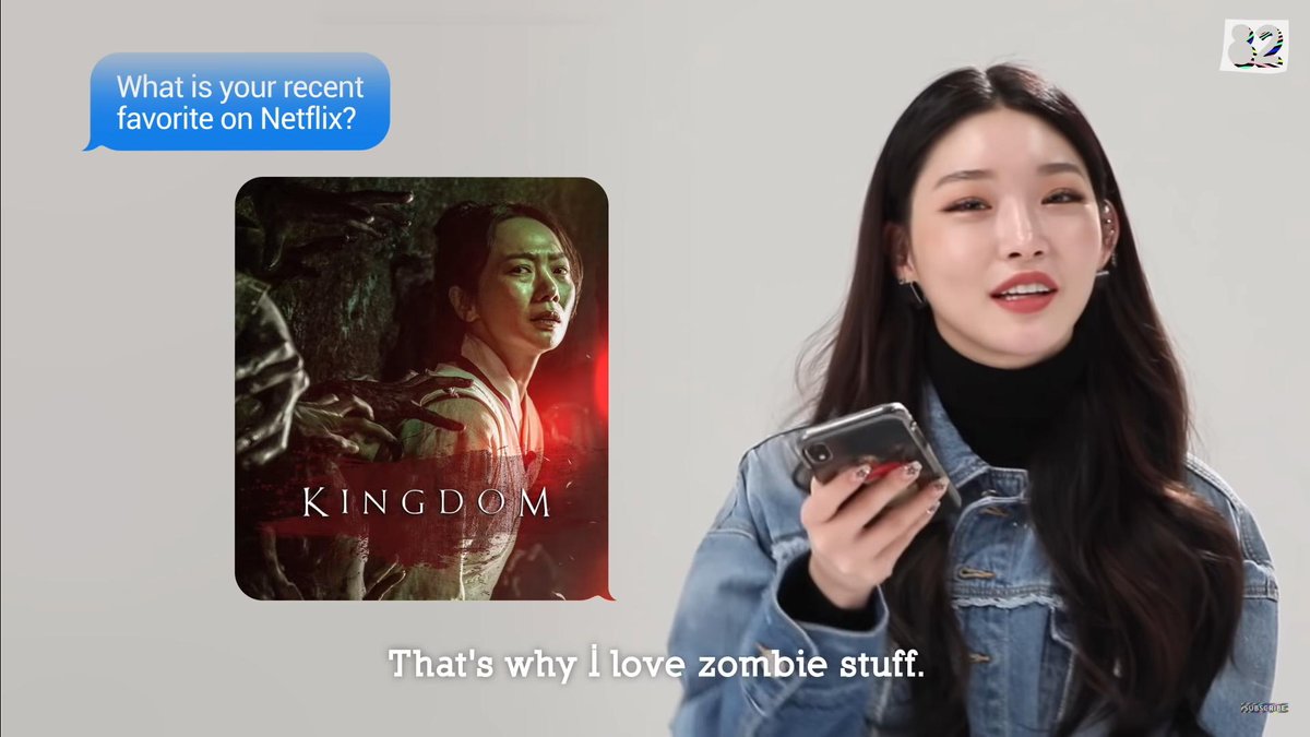 jHollywoodstar's tweet photo. #hello82 #DatadropCHUNGHA my favorite part of the video besides her sharing memories of her dancers and mom, was her geeking out about zombie stuff she's so cute and i loved how the interviewer spoke to her like they were genuinely interested 🧡 i loved this video https://t.co/tEt2yaYr9W