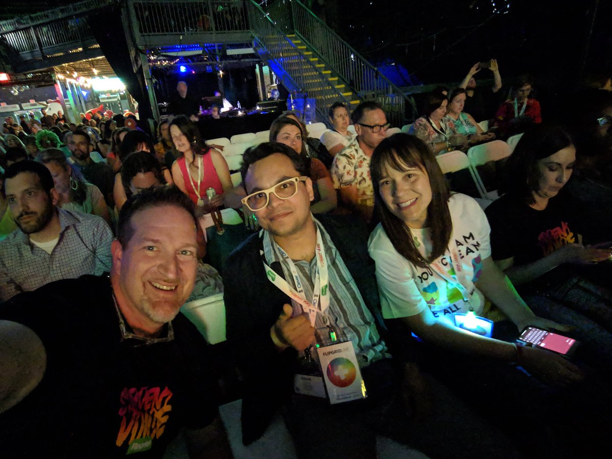 elliottquezada's tweet photo. Connecting with the @Flipgrid community at #flipgrid live. https://t.co/xeksbZj3Gm